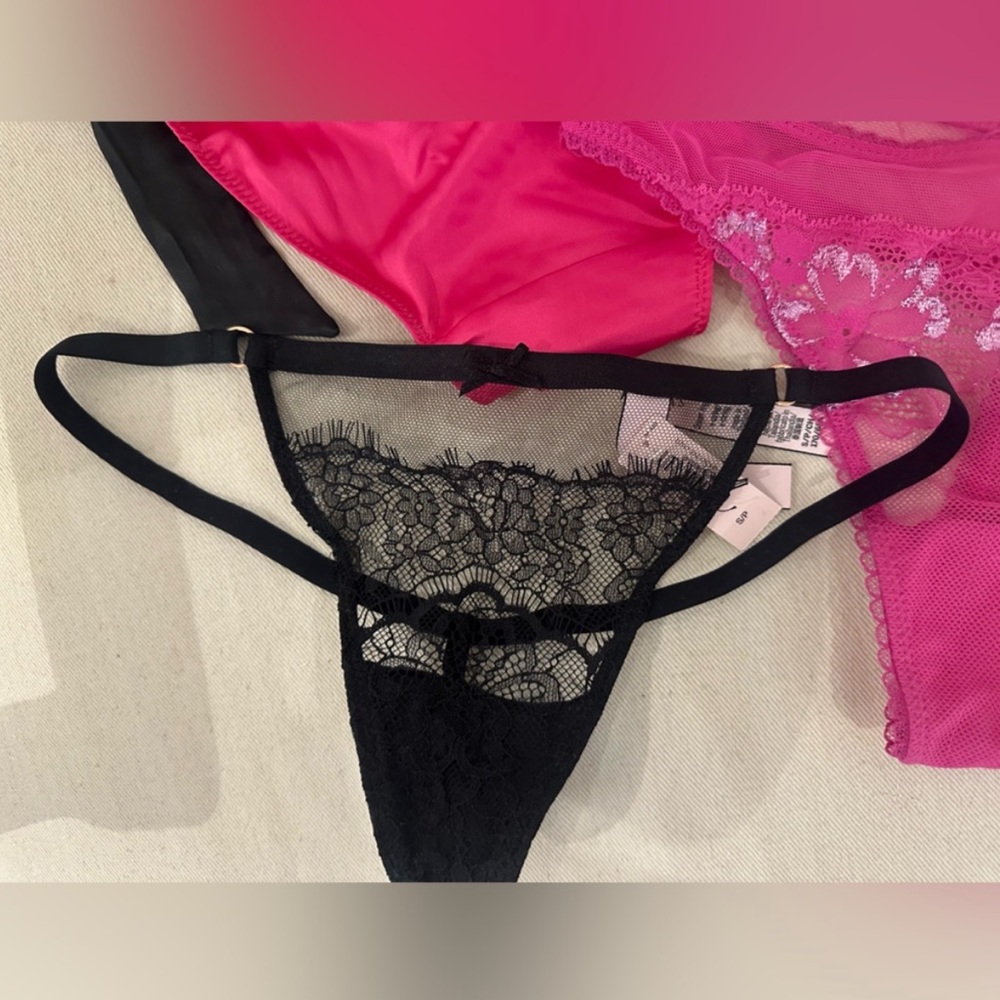Size Small Victoria's Secret Limited Edition Pink and Black Lace Panties NWT - Picture 5 of 6